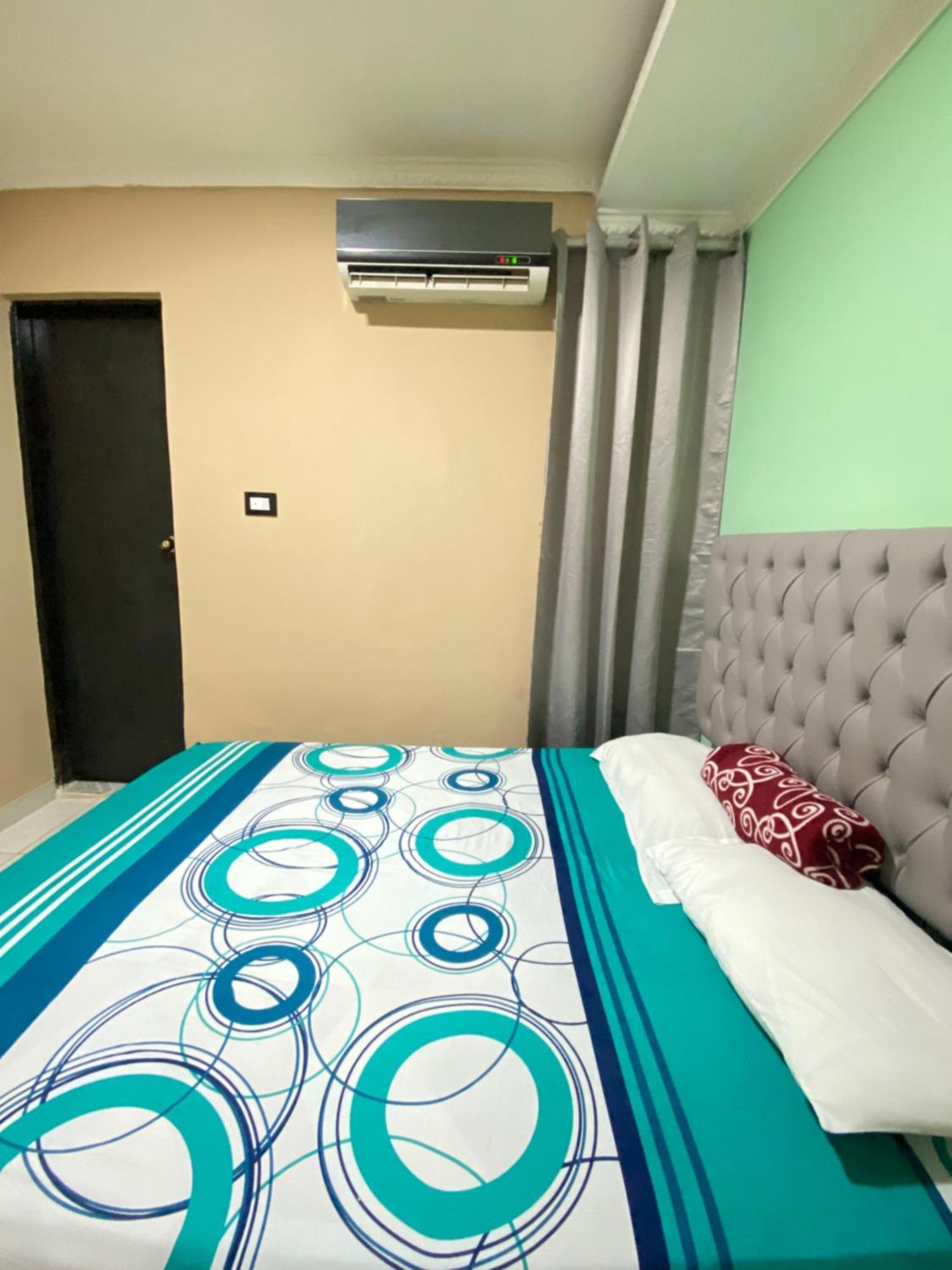 Napoles Hotel Βαγιεντουπάρ Εξωτερικό φωτογραφία